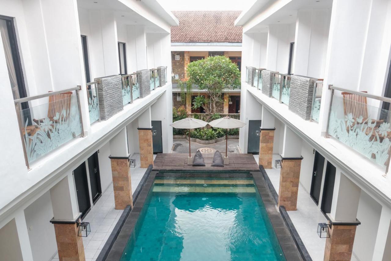Guyana Hotel Kuta  Exterior photo